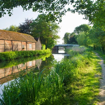 The towpath near Newark Mill